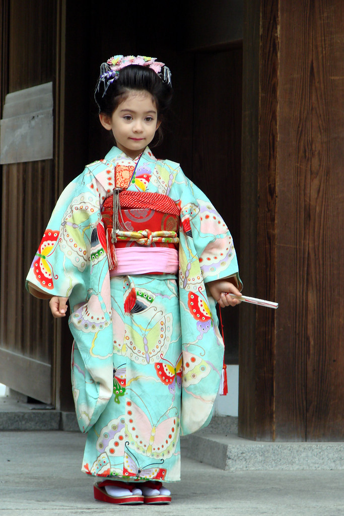 Kimonos from Japan for kids Shichi-Go-San festival