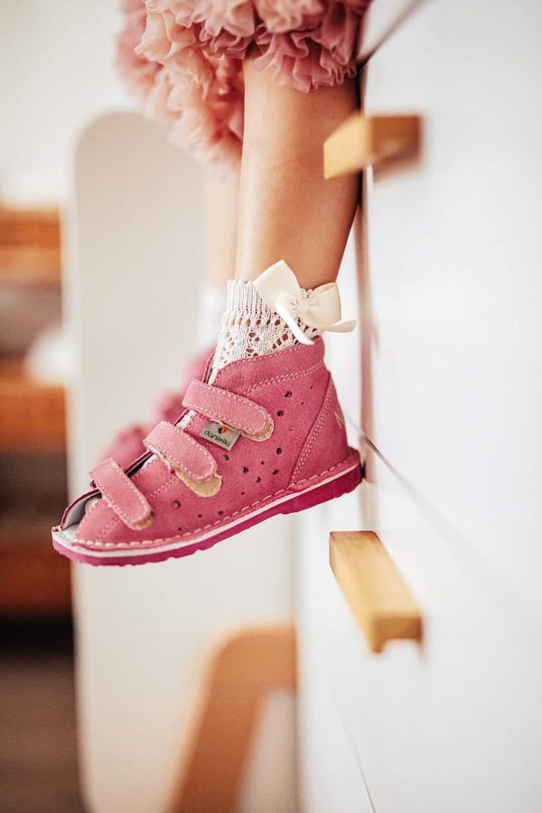 Pink orthopedic shoes for girls