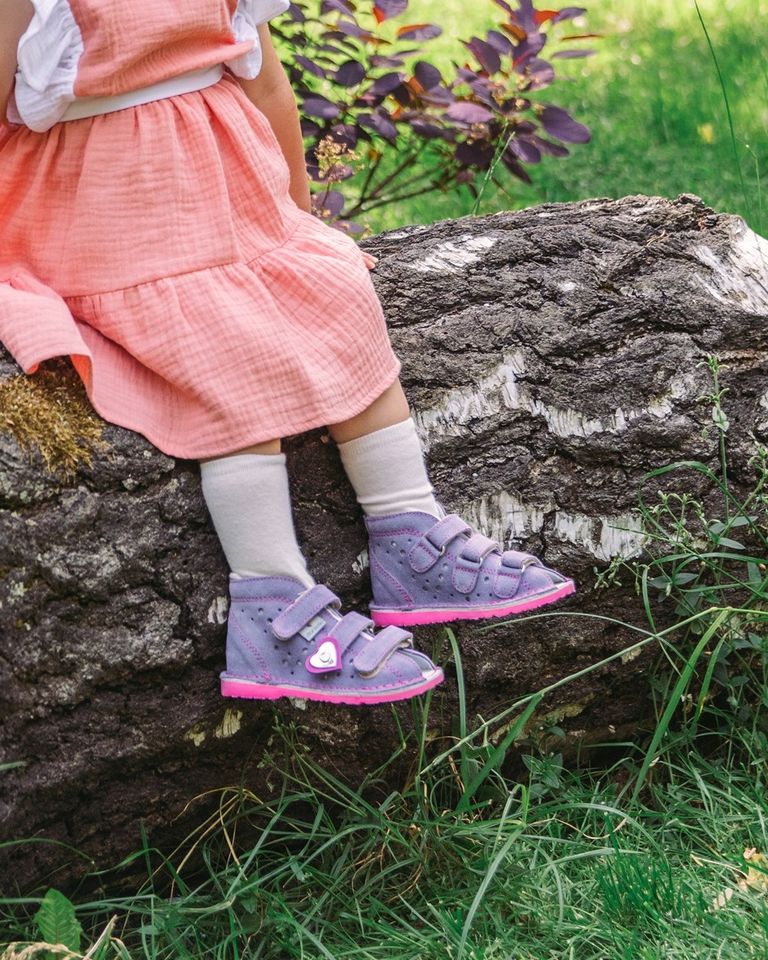 Orthopedic shoes for children are very stable and comfortable